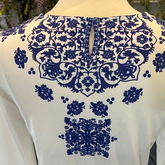 Ginny Blue and white mandala dress - Picture 4 of 11